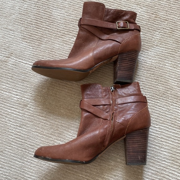 Cole Haan Cassidy Ankle Heeled Boots Leather Brown Buckle Size 11 - Picture 7 of 16